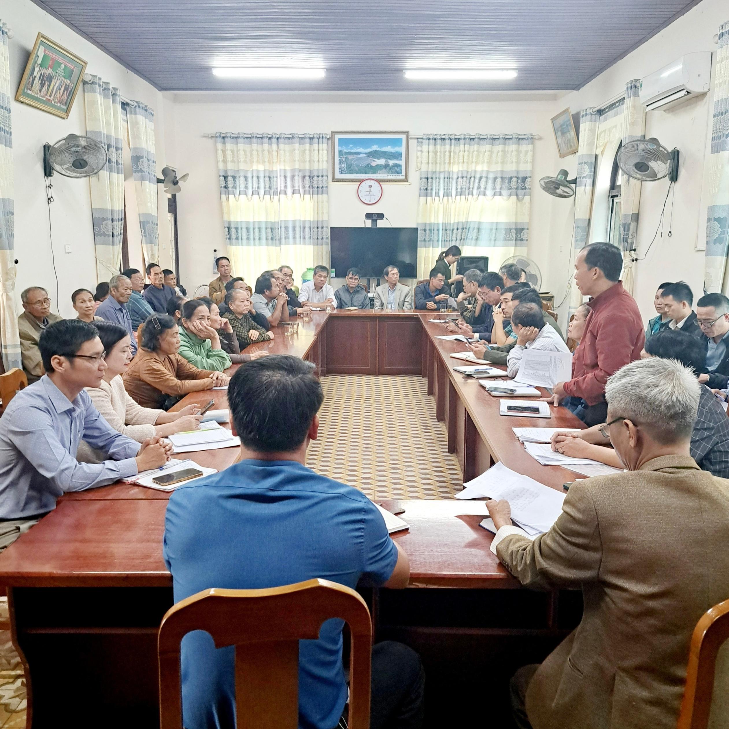 Sáng ngày 26/11/2023 UBND thị trấn Ái Tử tổ chức cuộc họp thông báo chủ trương thu hồi đất và triển...