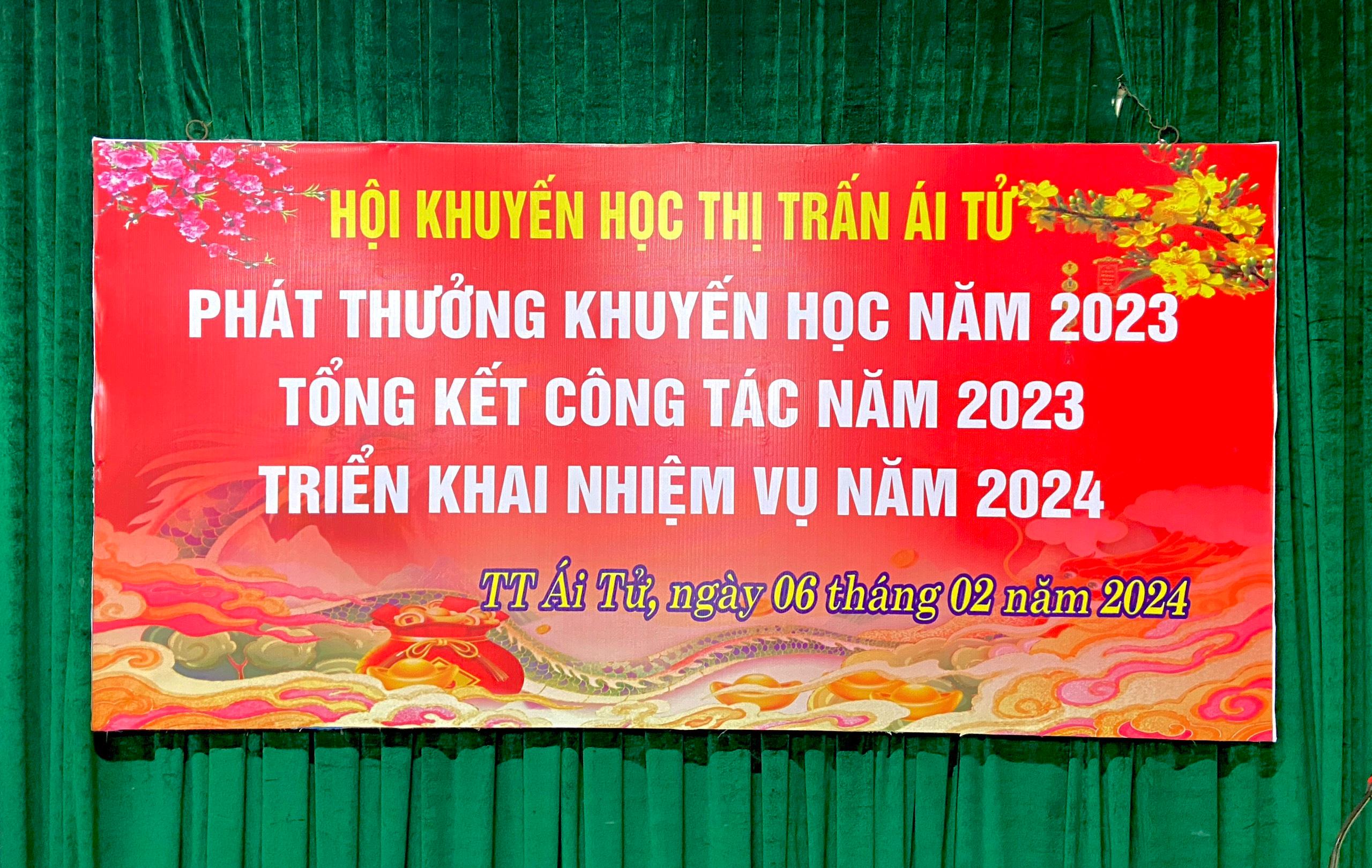 PHÁT THƯỞNG KHUYẾN HỌC NĂM 2023 TỔNG KẾT CÔNG TÁC NĂM 2023 VÀ TRIỂN KHAI NHIỆM VỤ NĂM 2024
